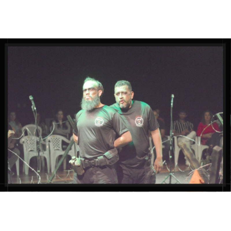 Impressão sob medida · 44,7×29,7 cm · CANVAS POLICANVAS 260 GRS LEYDA CANALETA CANALETA PRETA